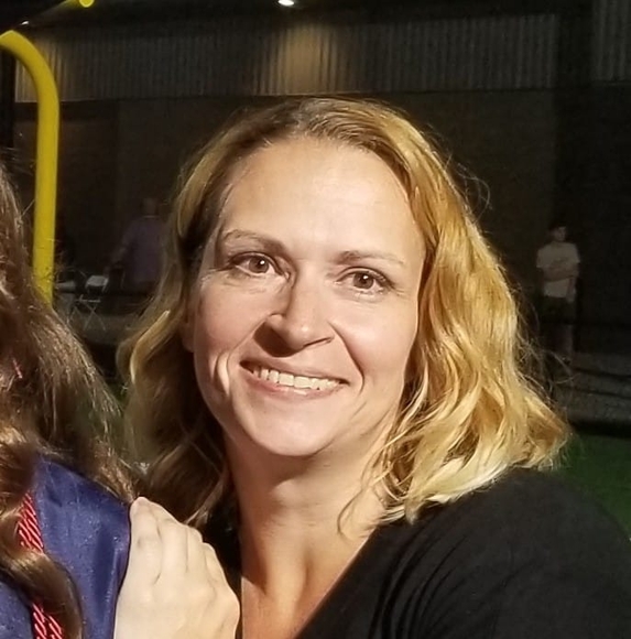 Meet your Posher, Sara - Picture 1 of 1